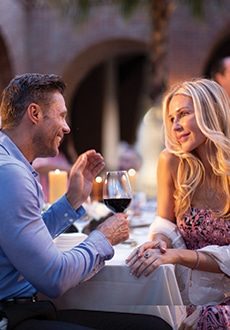 couple dining outdoors at Andalusia